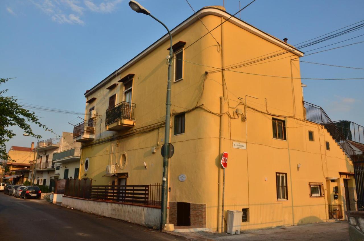 Happy House Pompei Villa Exterior photo